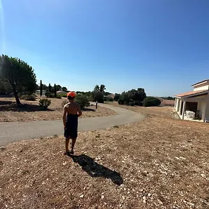 https://villa-5-min-circuit-paul-ricard-et-20-mn-de-la-mer.fr-provencehotel.com
