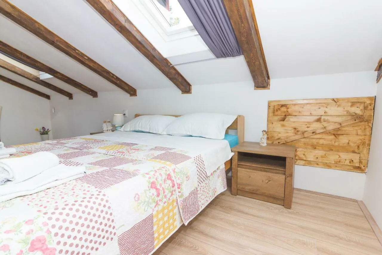 Apartment Apartmani Miletic Zadar